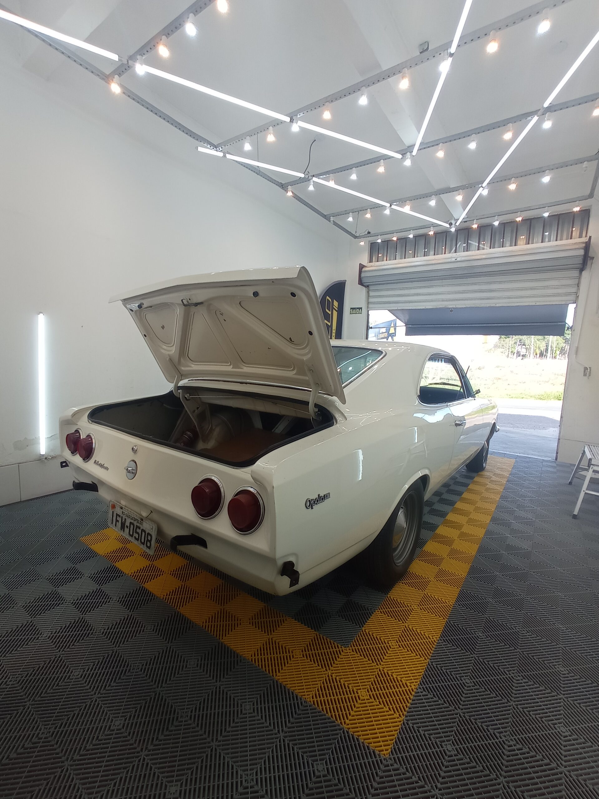 Os primeiros clientes